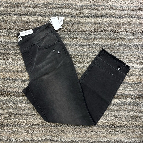 Westbound The Park Ave Mid Rise Straight Leg Jeans Sz 12P NWT | Straight Leg- - Picture 12 of 14